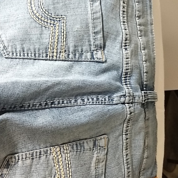 Jeans - Picture 2 of 5